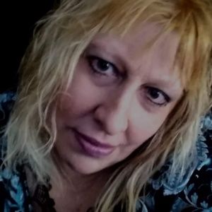 Meet your Posher, Bobbie